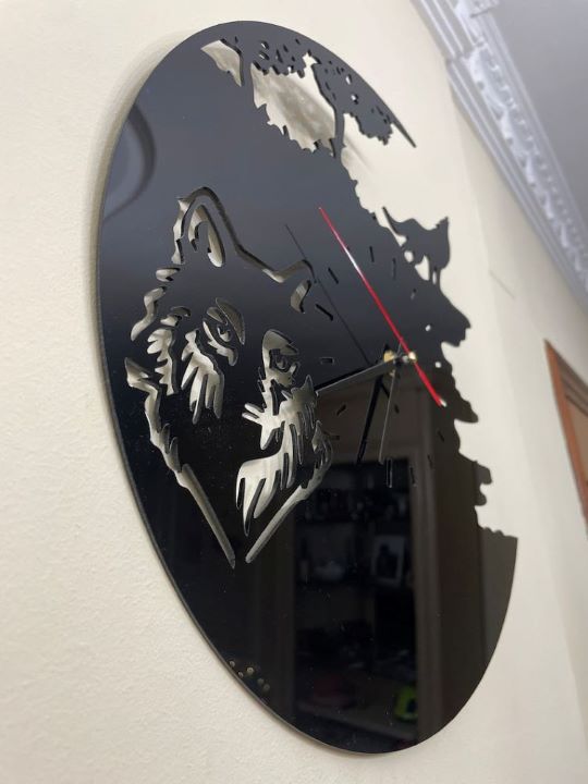 Black Wolf Acrylic-Like-Glass Wall Clock - Al Marwati Decor